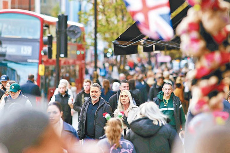 英国移民生活指南：教育、就业与居住环境全解析插图